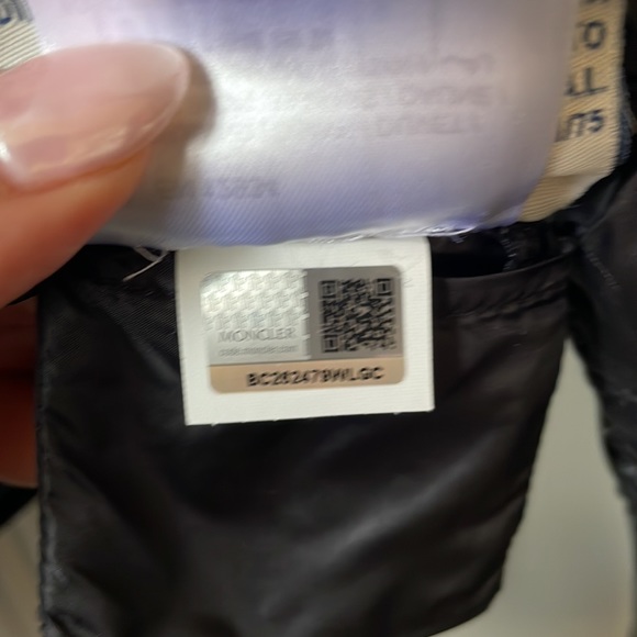 Womens/teen Moncler bomber style jacket. - Picture 5 of 9